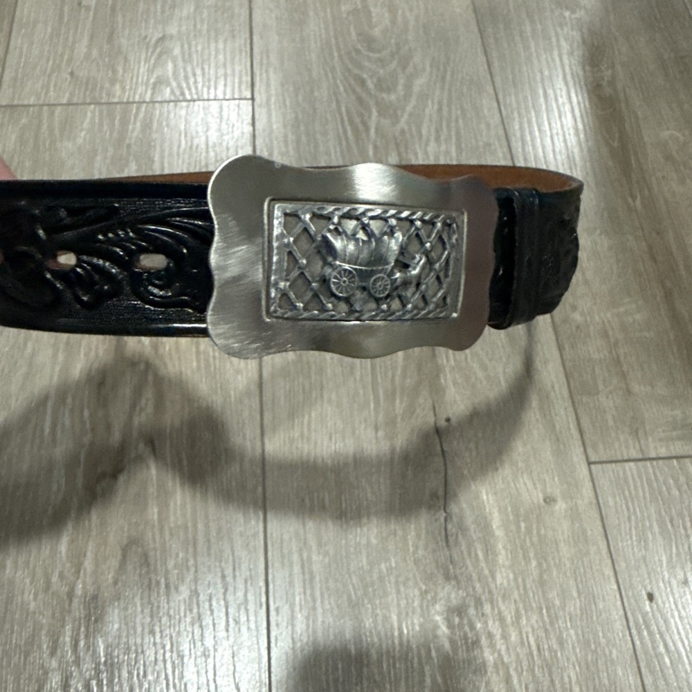 Chambers Belt Co Men's leather Belt with Engraved Metal Buckle Sz 36 Made‎ USA